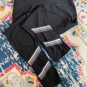 Xersion train black 7/8 ankle legging